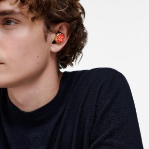 Louis Vuitton Horizon Light Up Earphones - Red