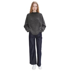 Naomie sweater