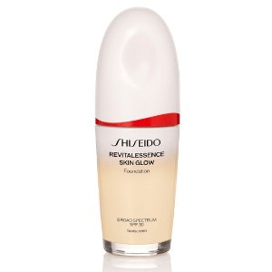 Shiseido REVITALESSENCE SKIN GLOW Foundation SPF 30