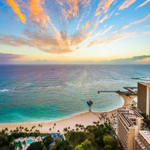 ✈ 5-Day Honolulu Vacation with Oceanview Room and Air from Great Value Vacations - Honolulu, HI