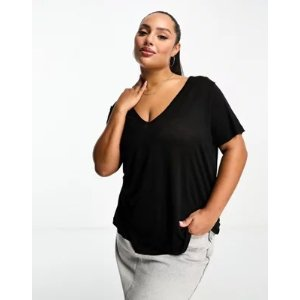 ASOS DESIGN Curve relaxed v neck t-shirt in black