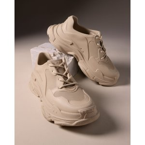 Balenciaga Triple S Mold Sneaker