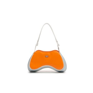 Diesel play shoulder