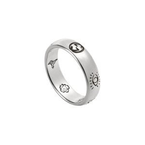 Gucci "Blind For Love" ring in silver