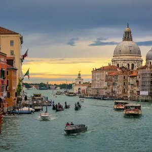 ✈ 8-Day Italian Vacation with Hotels and Air from Great Value Vacations - Venice, Florence, and Rome