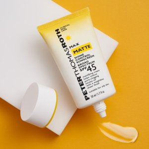 Peter Thomas Roth Max Matte Shine Control Sunscreen Broad Spectrum SPF 45