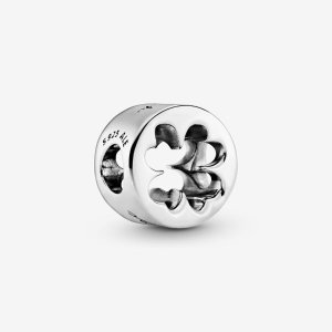 Pandora Luck & Courage Four-Leaf Clover Charm