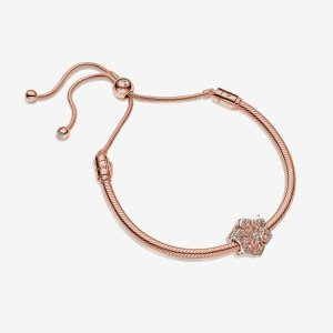 Pandora Festive Snowflake Bracelet Gift Set