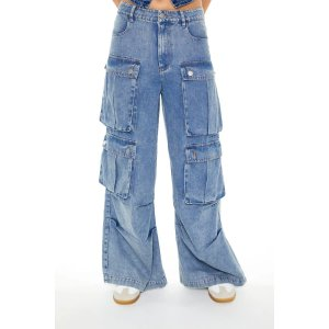 Baggy Wide-Leg Cargo Jeans