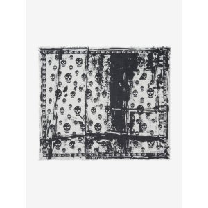 Alexander McQueen Men's Classic Fold Skull Foulard in Ivory/black