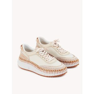 Nama sneaker