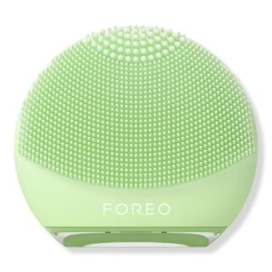 FOREO LUNA 4 Go Facial Cleansing & Massaging Device